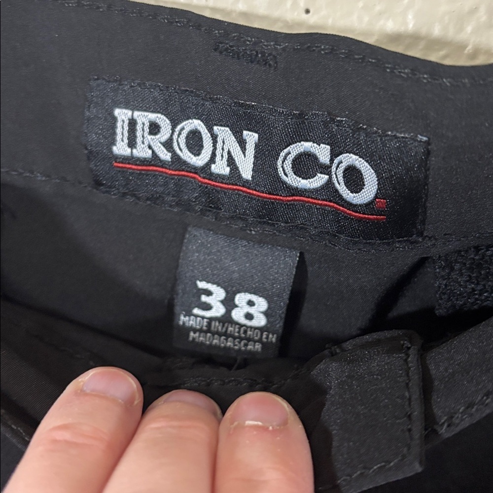 Iron Co Men's Black Hybrid Cargo Shorts Size 38 - Picture 3 of 5